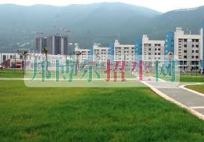 成都有幾個應用電子技術(shù)學校