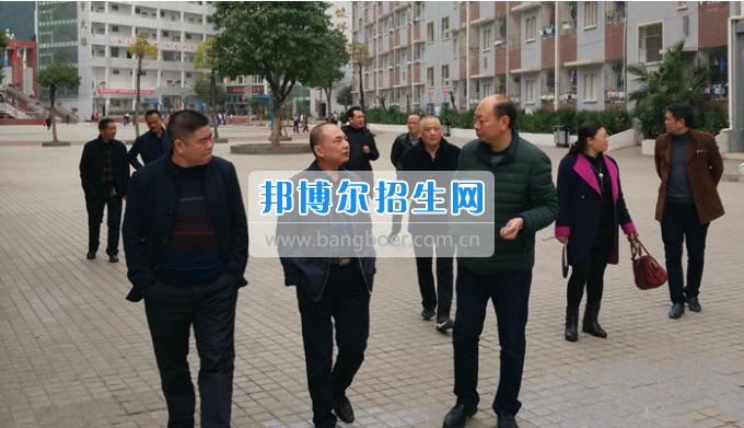 儀隴縣教育局長一行赴天坤四川省古藺縣職業(yè)高級(jí)中學(xué)校參觀考察