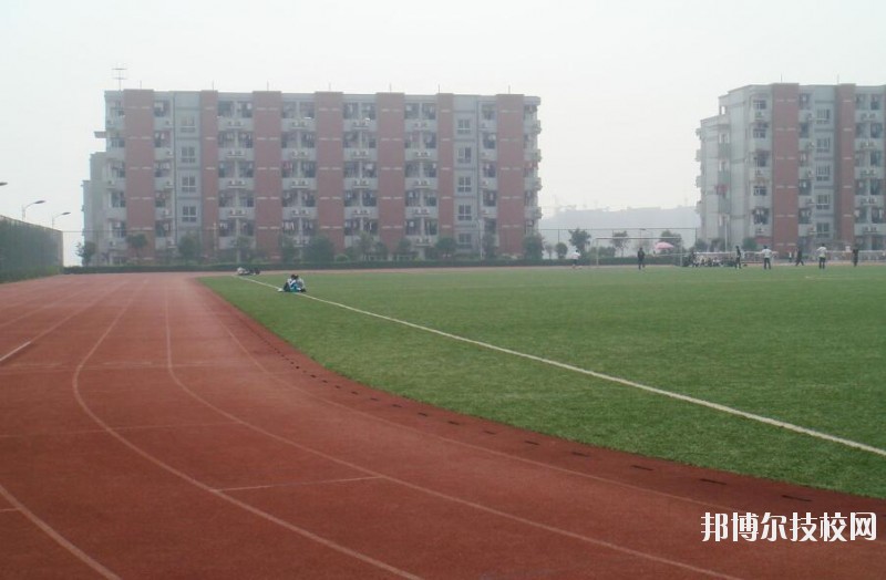 重慶龍門浩職業(yè)中學(xué)校2020年報名條件、招生要求、招生對象