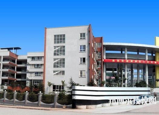 重慶龍門(mén)浩職業(yè)中學(xué)校怎么樣、好不好