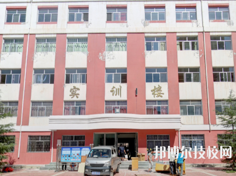 甘肅能源化工職業(yè)學(xué)院2020年報(bào)名條件、招生要求、招生對(duì)象
