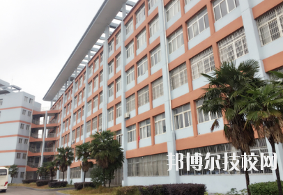 南昌理工職業(yè)中等專業(yè)學(xué)校2020年報(bào)名條件、招生要求、招生對(duì)象 