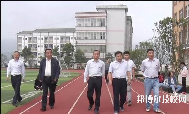 丹寨民族職業(yè)技術(shù)學(xué)校2020年報(bào)名條件、招生要求、招生對(duì)象