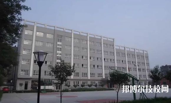 華陰市職業(yè)教育中心2020年報名條件、招生要求、招生對象 