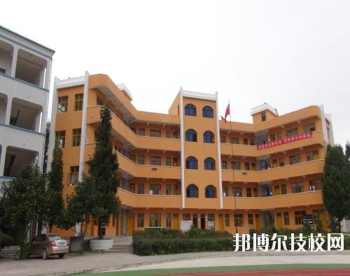 貴定中等職業(yè)技術(shù)學(xué)校2020年報(bào)名條件、招生要求、招生對(duì)象