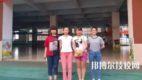 靖遠(yuǎn)職業(yè)中等專(zhuān)業(yè)學(xué)校2020年學(xué)費(fèi)、收費(fèi)多少