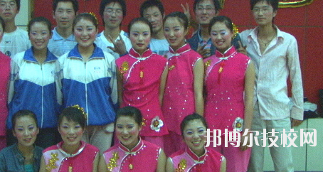 平?jīng)鲂畔⒐こ虒W校2020年學費、收費多少