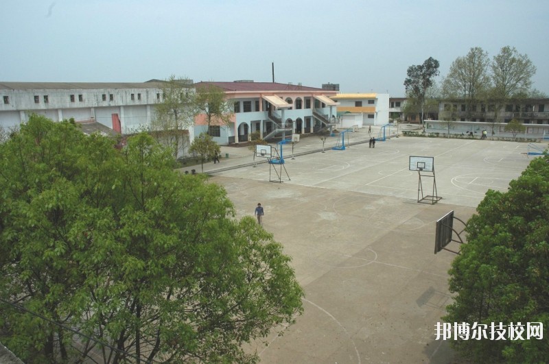 鷹潭應(yīng)用工程學(xué)校怎么樣、好不好