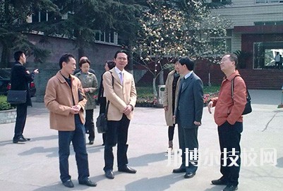 成都財(cái)政貿(mào)易學(xué)校2020年報(bào)名條件、招生要求、招生對(duì)象