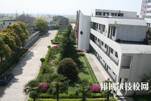泰州博日電腦技術(shù)學(xué)校2020年報(bào)名條件、招生要求、招生對(duì)象