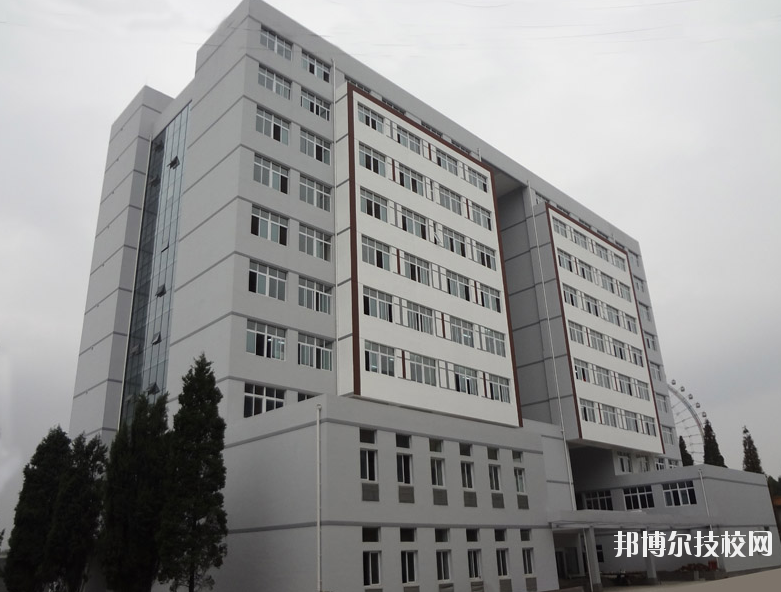 貴陽(yáng)白云職業(yè)技術(shù)學(xué)校2020年報(bào)名條件、招生要求、招生對(duì)象