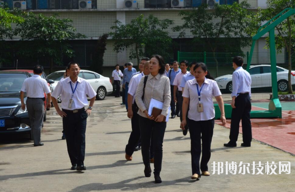 重慶渝北區(qū)竟成中學(xué)校2020年報(bào)名條件、招生要求、招生對(duì)象