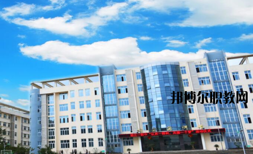 重慶墊江縣第一職業(yè)中學(xué)校怎么樣、好不好