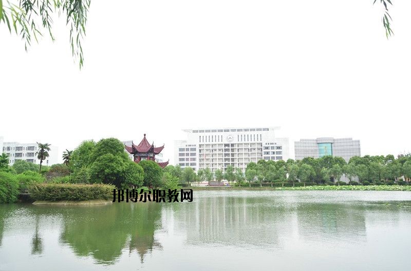仙桃理工中等專業(yè)學校怎么樣、好不好