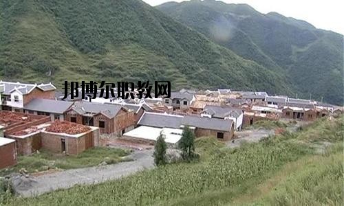 納雍中等職業(yè)學(xué)校2020年報(bào)名條件、招生要求、招生對(duì)象