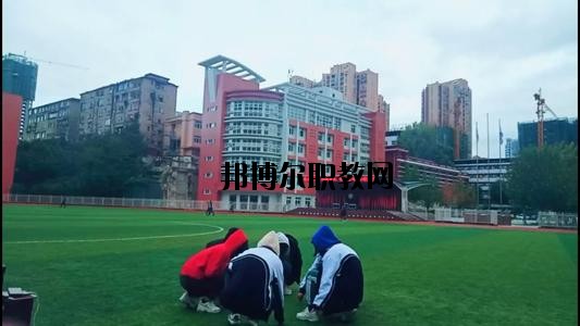四川電子商務(wù)學校2020年招生辦聯(lián)系電話