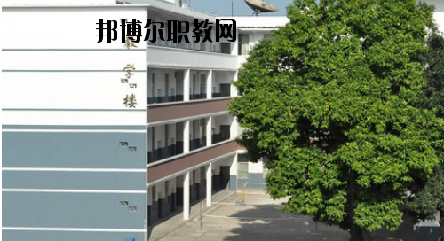 廣西廣播電視學(xué)校2020年報(bào)名條件、招生要求、招生對(duì)象