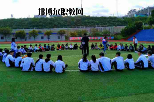 肇慶商務(wù)技工學(xué)校2020年報(bào)名條件、招生要求、招生對象