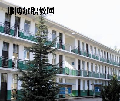 雙柏縣職業(yè)高級(jí)中學(xué)2020年報(bào)名條件、招生要求、招生對(duì)象