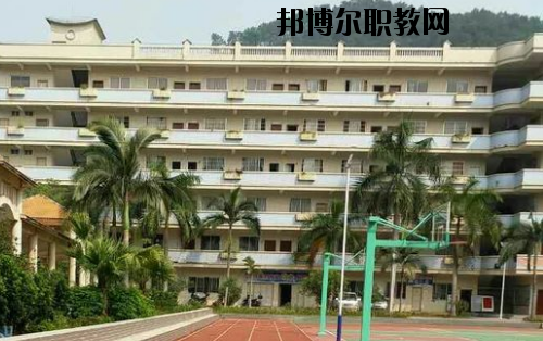 防城港理工職業(yè)學(xué)校2020年報(bào)名條件、招生要求、招生對(duì)象