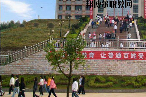 廣西質(zhì)量技術(shù)工程學校2020年報名條件、招生要求、招生對象