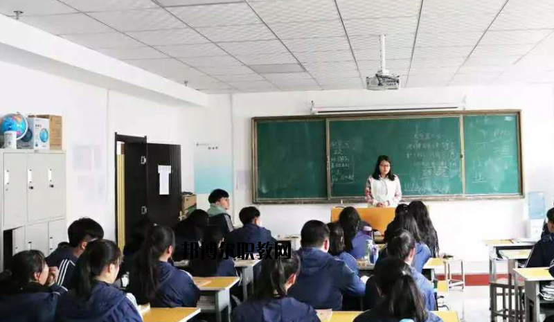 西安藝術(shù)職業(yè)高級中學(xué)2020年報名條件、招生要求、招生對象 