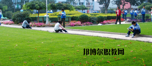 甘肅工業(yè)技師學(xué)院2020年報(bào)名條件、招生要求、招生對(duì)象