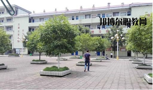 萍鄉(xiāng)福田職業(yè)中學(xué)2020年報(bào)名條件、招生要求、招生對象