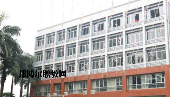 廣西電子高級(jí)技工學(xué)校2020年報(bào)名條件、招生要求、招生對(duì)象
