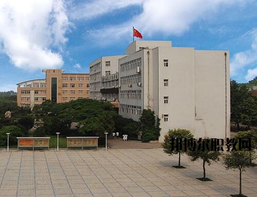 河南醫(yī)藥衛(wèi)生學校2021年報名條件、招生對象
