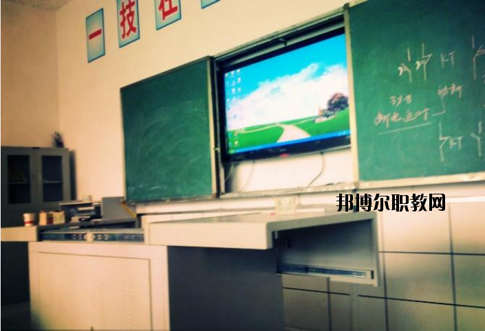 四川省隆昌縣城關職業(yè)中學2020年報名條件、招生要求、招生對象