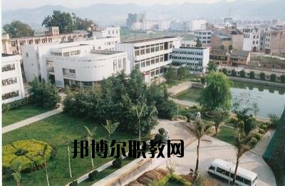 文山三鑫中等職業(yè)技術(shù)學(xué)校2020年報名條件、招生要求、招生對象