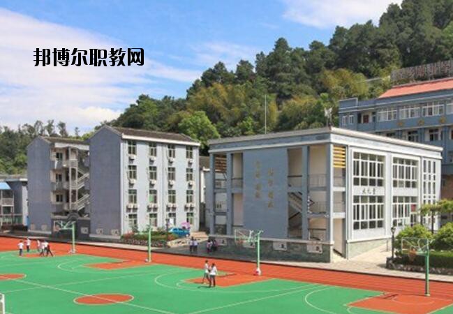 蒼南縣金鄉(xiāng)職業(yè)學(xué)校2020年報(bào)名條件、招生要求、招生對(duì)象