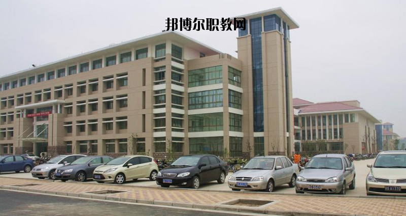 連云港師范高等專科學(xué)校2020年報(bào)名條件、招生要求、招生對(duì)象