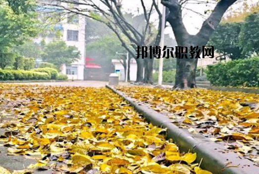 廣東輕工職業(yè)技術(shù)學(xué)校2020年報(bào)名條件、招生要求、招生對(duì)象
