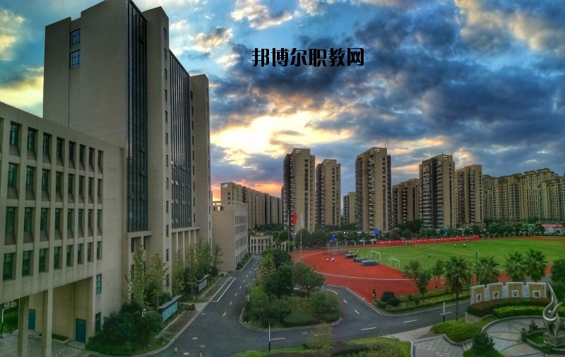 余杭區(qū)塘棲職業(yè)學(xué)校2020年報(bào)名條件、招生要求、招生對(duì)象
