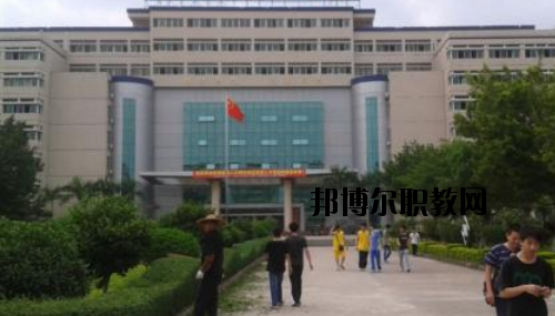 梅州技師學(xué)院2020年報(bào)名條件、招生要求、招生對象