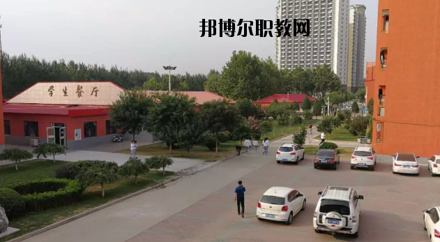 秦皇島渤?？萍贾械葘?zhuān)業(yè)學(xué)校