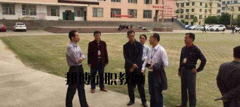 富川職業(yè)技術(shù)學(xué)校2020年報(bào)名條件、招生要求、招生對象 