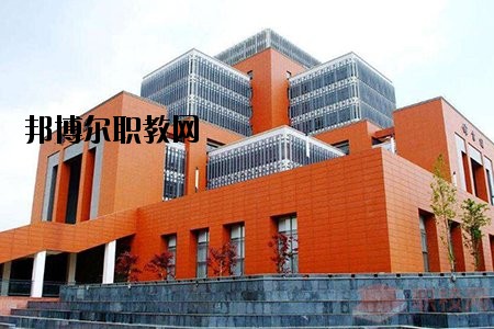 綿竹職業(yè)中專學校2020年報名條件、招生要求、招生對象