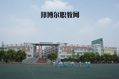 成都武侯高新職業(yè)技術學校2020年報名條件、招生要求、招生對象