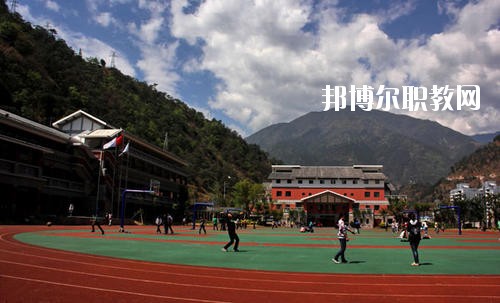 四川石棉職業(yè)高級(jí)中學(xué)2020年報(bào)名條件、招生要求、招生對(duì)象