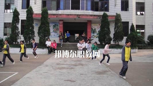 達(dá)縣亭子職業(yè)高級(jí)中學(xué)2020年報(bào)名條件、招生要求、招生對(duì)象