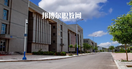 金昌市理工中等專業(yè)學(xué)校2020年報名條件、招生要求、招生對象