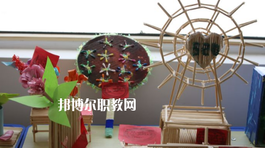 古浪縣大靖職業(yè)技術(shù)教育中心2020年學(xué)費、收費多少