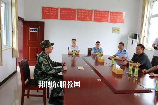 漯河市源匯區(qū)中等專(zhuān)業(yè)學(xué)校2021年招生辦聯(lián)系電話