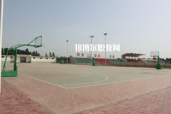 新鄉(xiāng)測繪中等專業(yè)學校2021年招生辦聯系電話