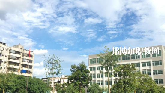 梅縣技工學(xué)校2020年報(bào)名條件、招生要求、招生對象