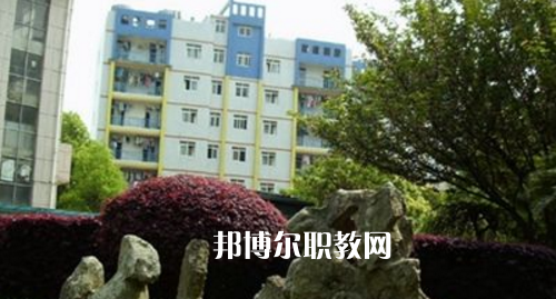 都勻市中等職業(yè)技術(shù)學(xué)校2021年報名條件、招生要求、招生對象