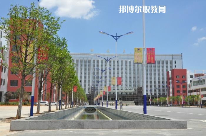 昆明醫(yī)藥職業(yè)技術(shù)學(xué)校2021年報名條件、招生要求、招生對象